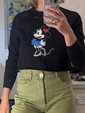 Talula x Disney Minnie Mouse Cropped Long Sleeve Sweatshirt Small Black Aritzia